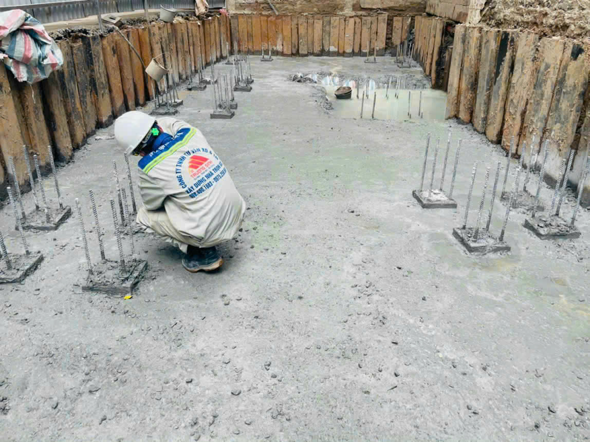 đổ bê tông móng