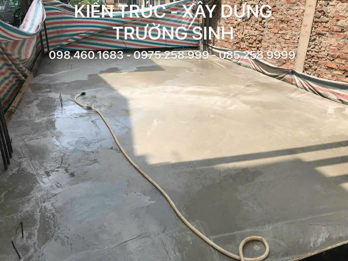 đổ  bê  tông móng