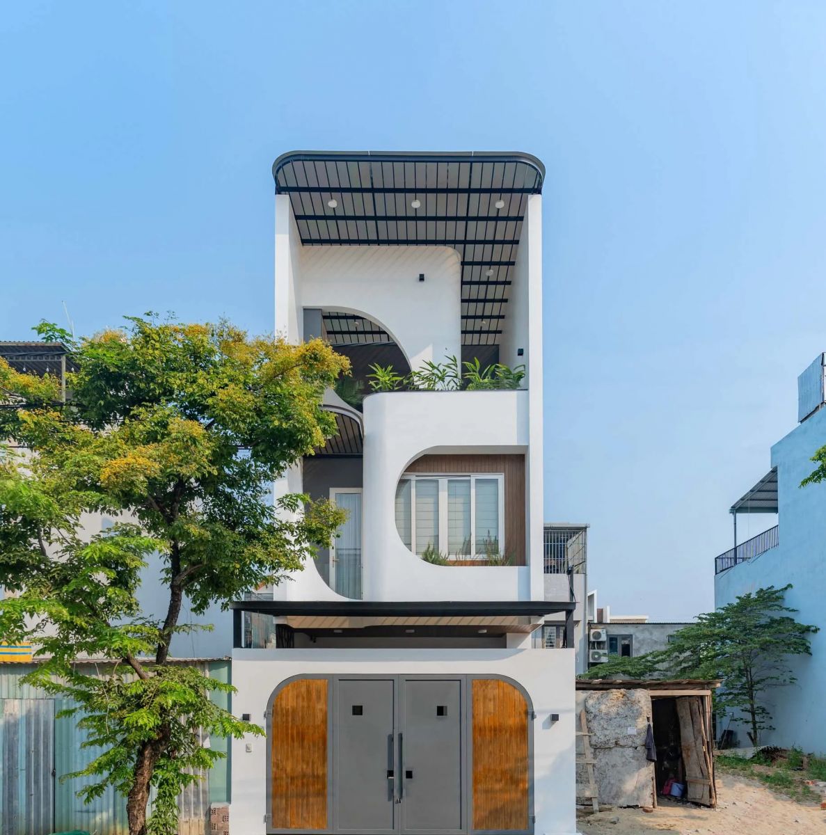 nhà 3 tầng 5x20m