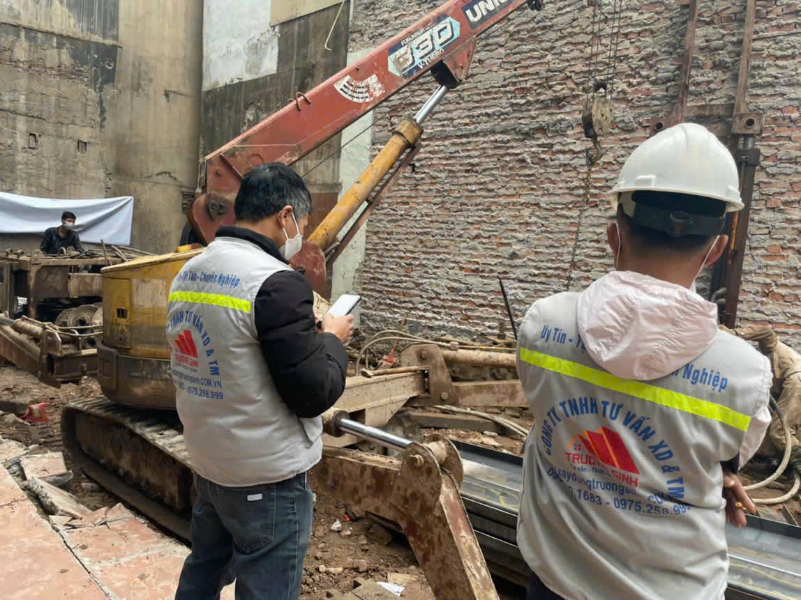 phá dỡ đào móng nhà