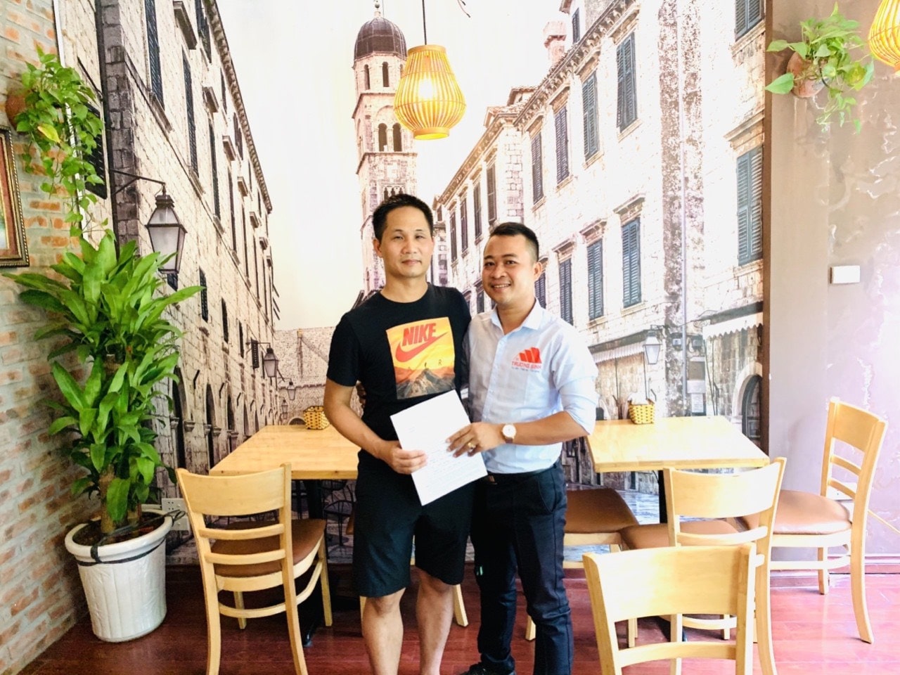 chủ đầu tư kí kết hợp đồng với công ty