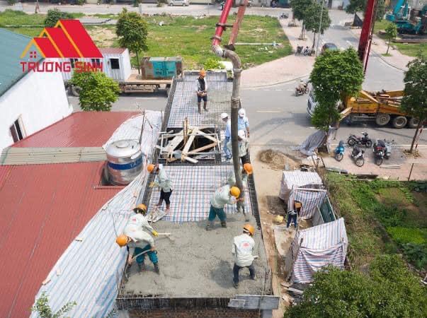 đổ bê tông  công trình long biên